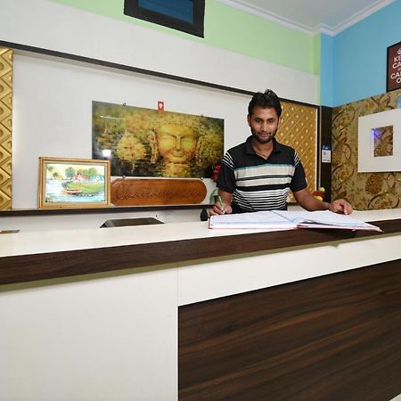 Oyo 4409 Hotel Chaitanya Inn Варанаси Экстерьер фото