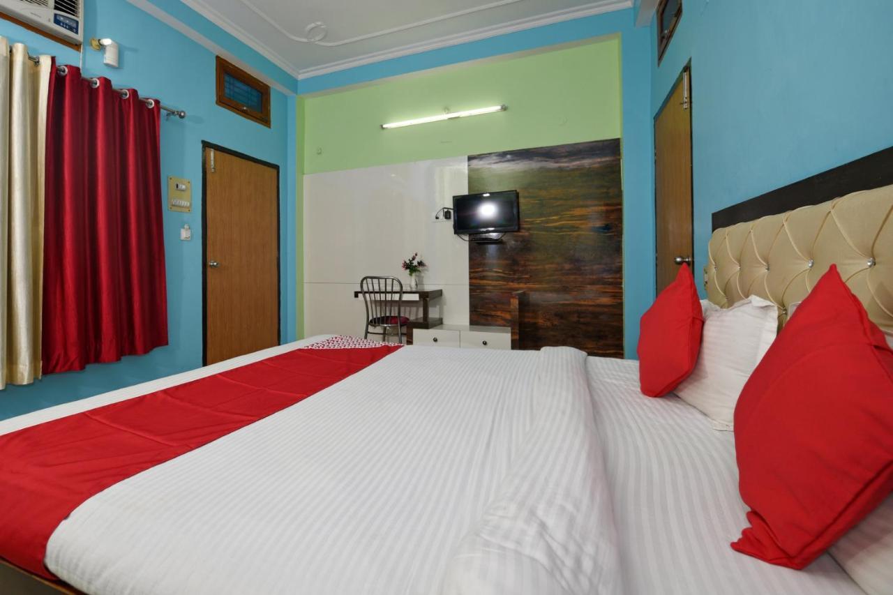 Oyo 4409 Hotel Chaitanya Inn Варанаси Экстерьер фото